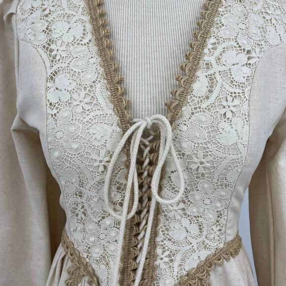70's Elizabethan Revival Black Label Gunne Sax Dress - Picture 7 of 10